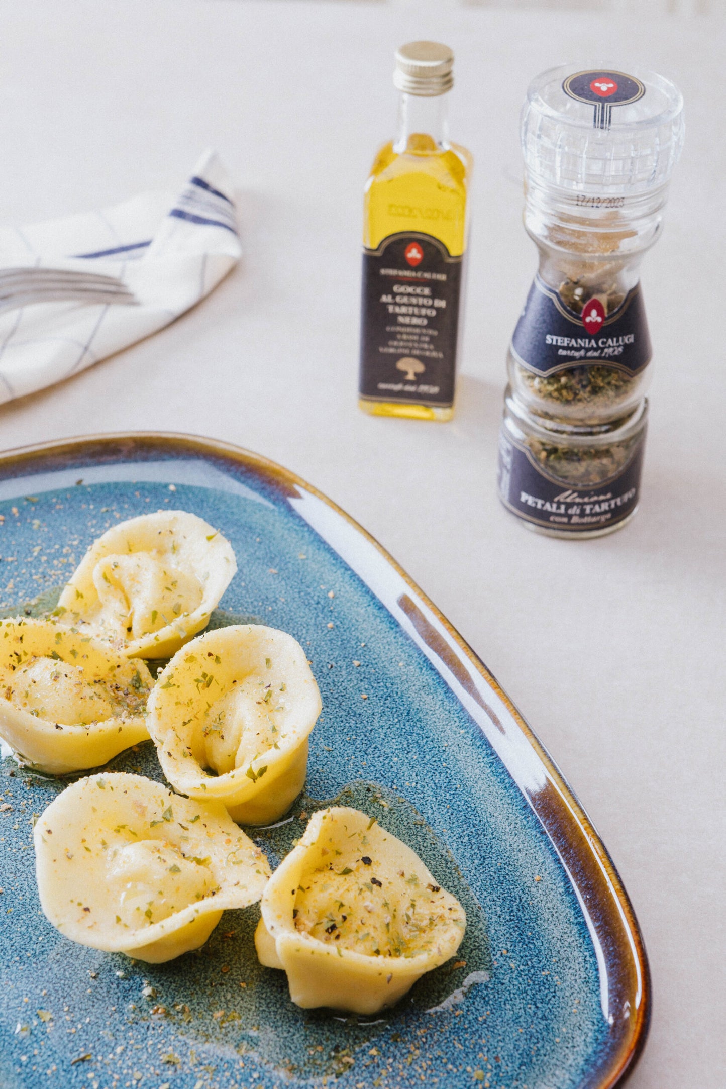 Extra Virgin Olive Oil With Black Truffle 100ml